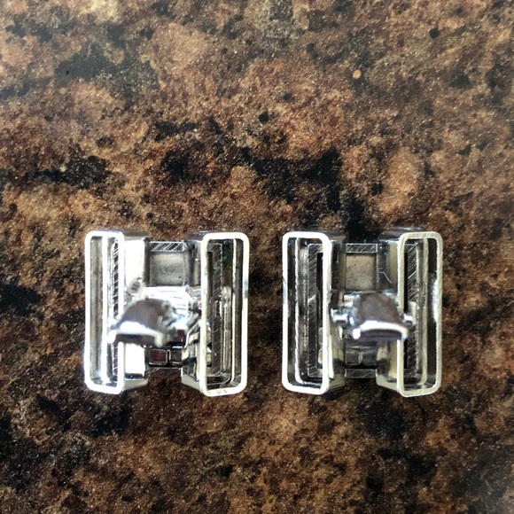 Vintage Silver/Black Matte Cuff Links - Picture 4 of 5